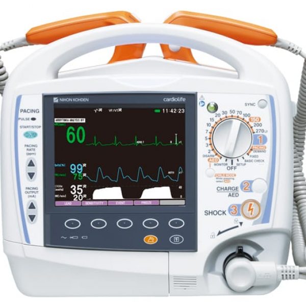Defibrilator bifazic Nihon Kohden TEC-5600